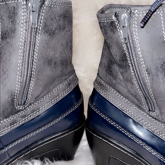 Navy Blue JBU snow/rain boot lace up with zipper on the side - Picture 8 of 9